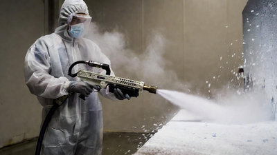 Очищення обладнання сухим льодом